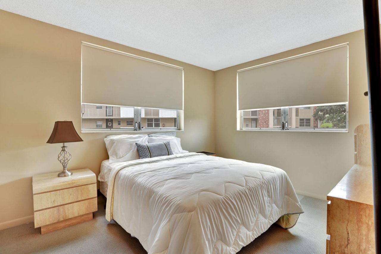 2951 NW 46th Avenue, Unit 201, Lauderdale Lakes, FL 33313 Photo