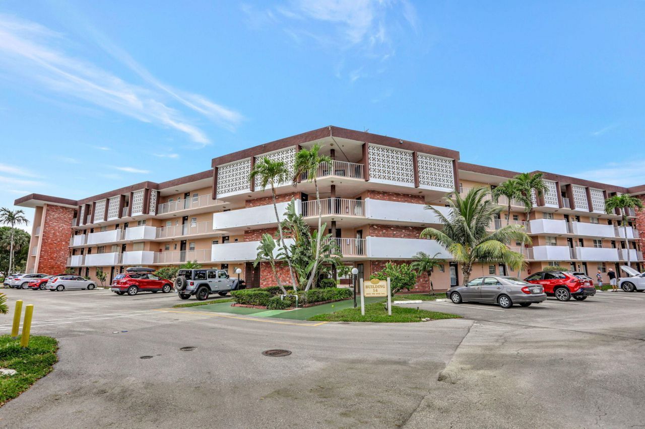 2951 NW 46th Avenue, Unit 201, Lauderdale Lakes, FL 33313 Photo