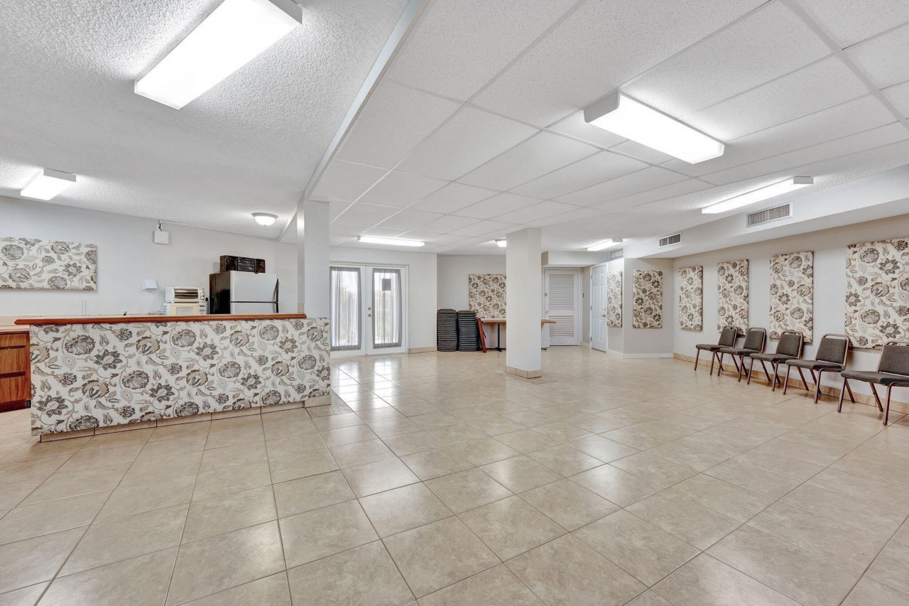 2951 NW 46th Avenue, Unit 201, Lauderdale Lakes, FL 33313 Photo