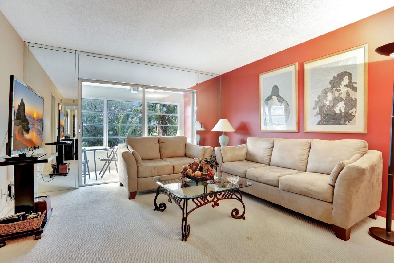2951 NW 46th Avenue, Unit 201, Lauderdale Lakes, FL 33313 Photo