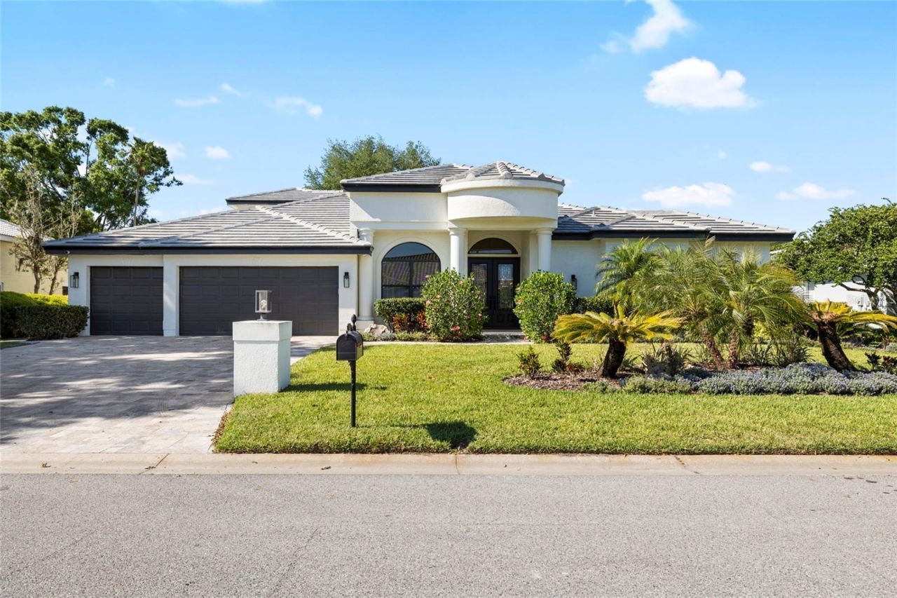 30247 Fairway Drive, Wesley Chapel, FL 33543 Photo