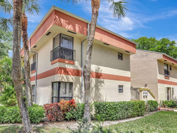 4165 Carambola Circle S, Unit 2162, Coconut Creek, FL 33066