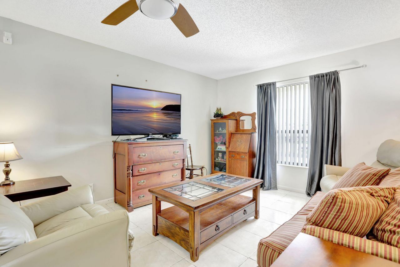 4165 Carambola Circle S, Unit 2162, Coconut Creek, FL 33066 Photo