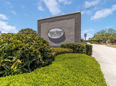 1540 GLEN OAKS DRIVE E, Unit B225, SARASOTA, FL 34232