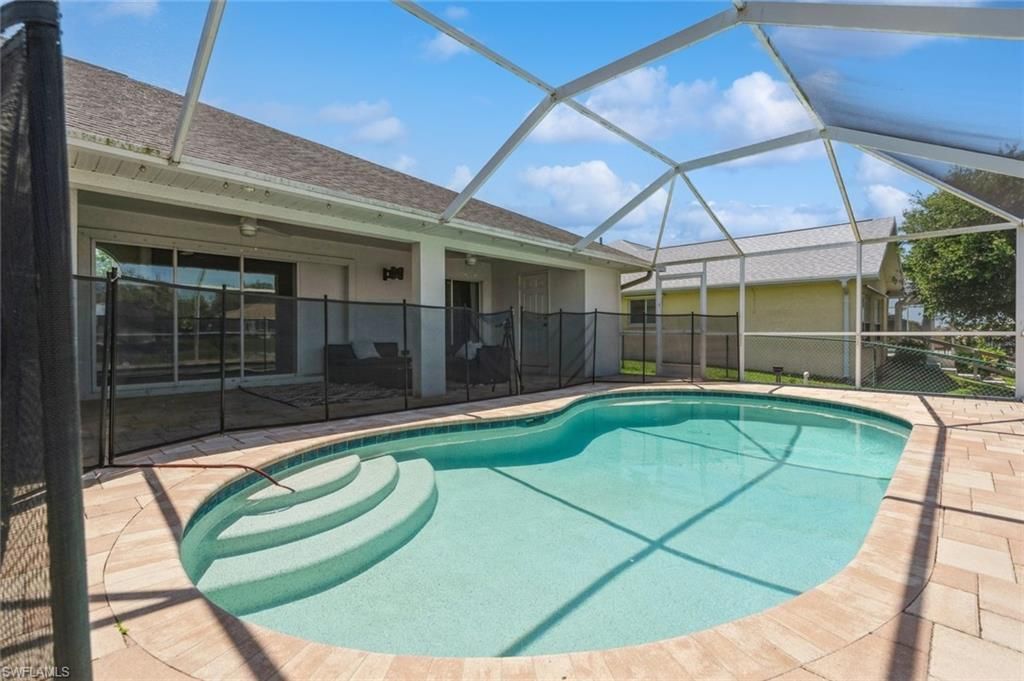 1921 SE 12th St, Cape Coral, FL 33990 Photo