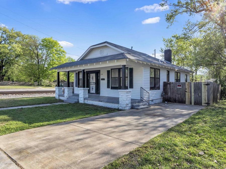Property Image 4