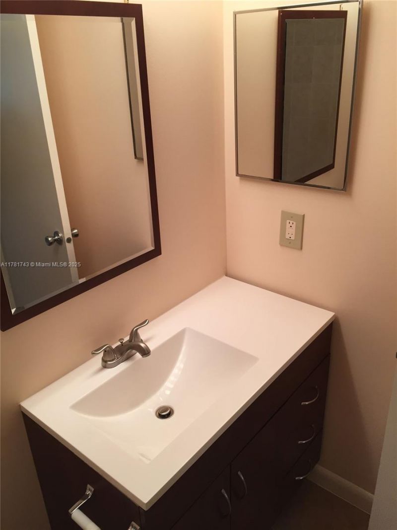 3204 Coral Lake Dr, Unit 3204, Coral Springs, FL 33065 Photo