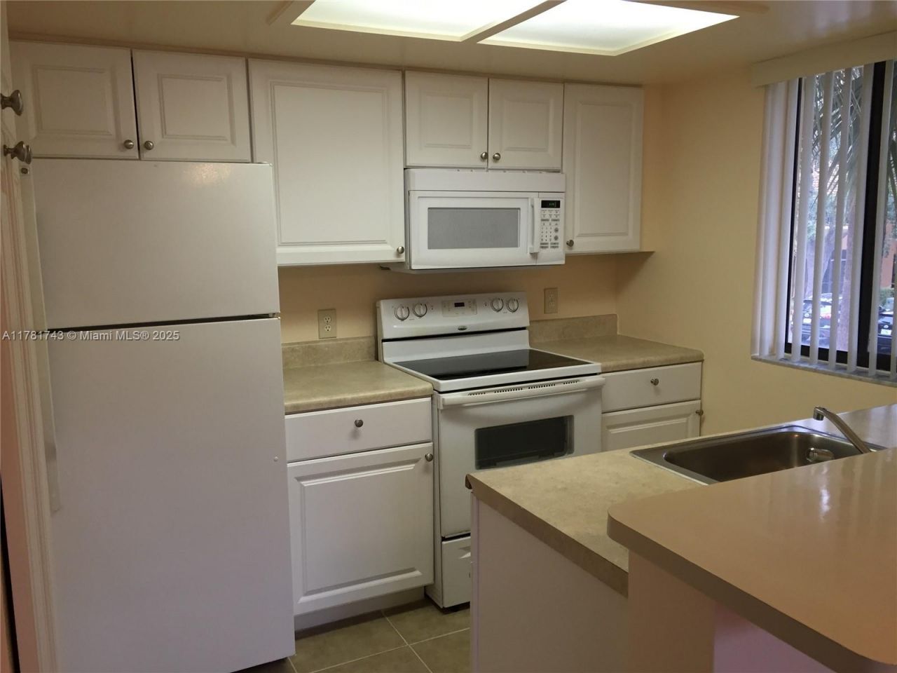 3204 Coral Lake Dr, Unit 3204, Coral Springs, FL 33065 Photo