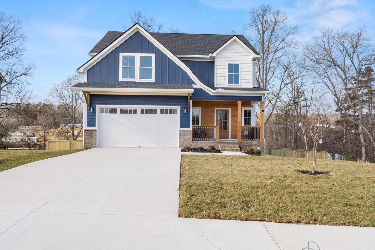42 Battle Bluff Dr, Rossville, GA 30741 Main Photo