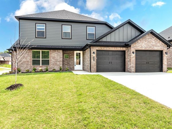 1375 Cittadella Street, Tontitown, AR 72762