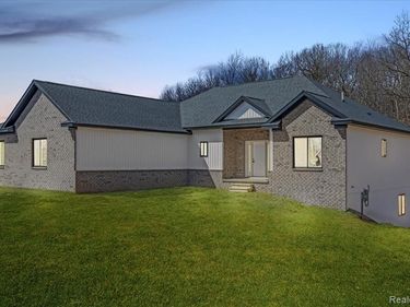 4070 Metamora Ridge, Metamora Vlg, MI 48455
