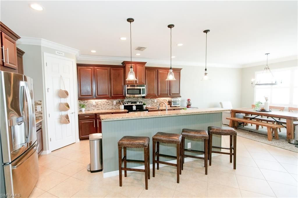 2604 Stonyhill Ct, Cape Coral, FL 33991 Photo