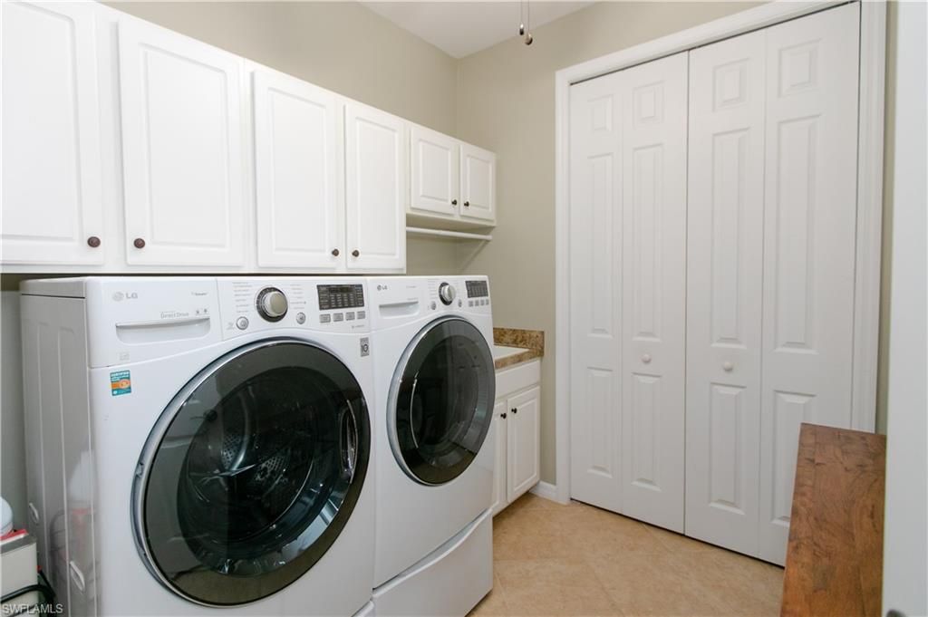 2604 Stonyhill Ct, Cape Coral, FL 33991 Photo