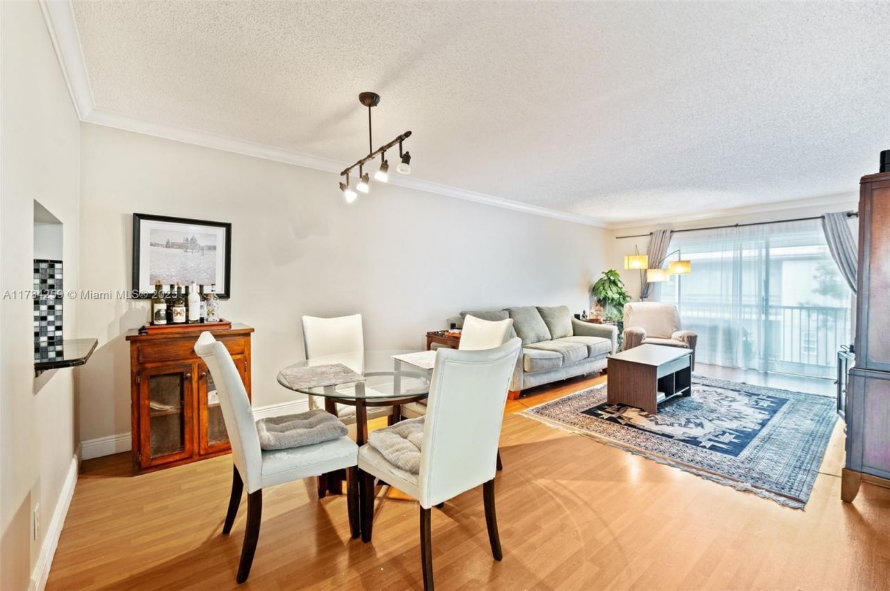 3000 Riverside Dr, Unit 309-1, Coral Springs, FL 33065 Photo