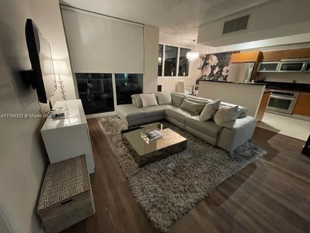 253 NE 2nd St, Unit 1008, Miami, FL 33132 Photo