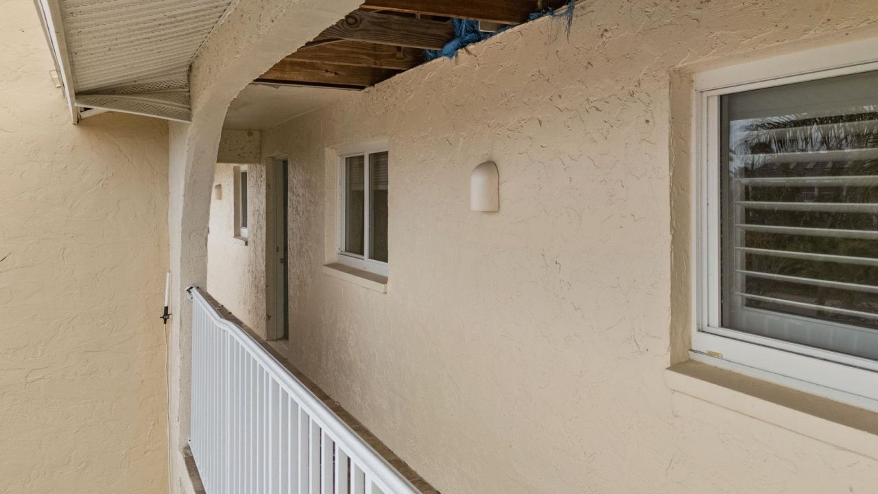 527 E Gulf Dr, Unit 204, Sanibel, FL 33957 Photo