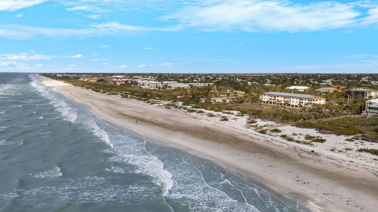 527 E Gulf Dr, Unit 204, Sanibel, FL 33957 Photo