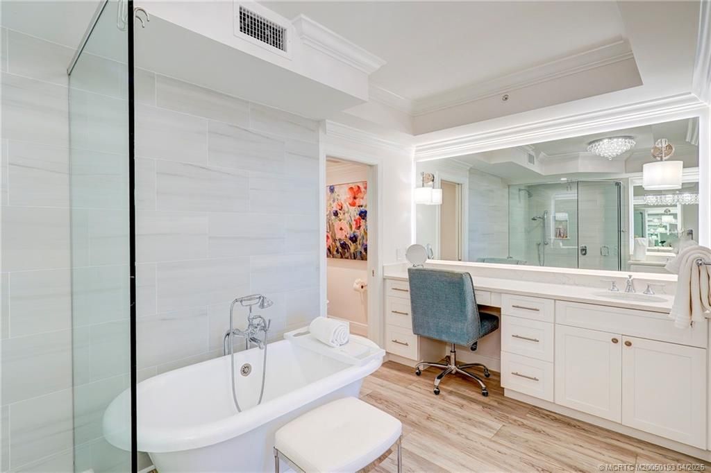 5799 NE Island Cove Way, Unit 1104, Stuart, FL 34996 Photo
