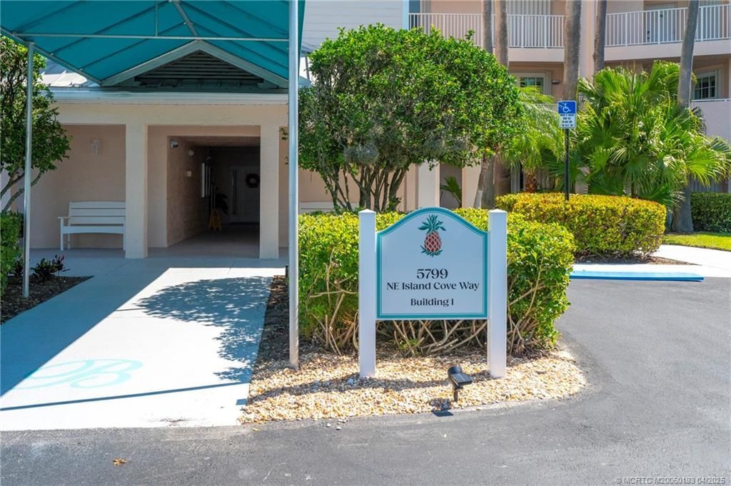 5799 NE Island Cove Way, Unit 1104, Stuart, FL 34996 Photo