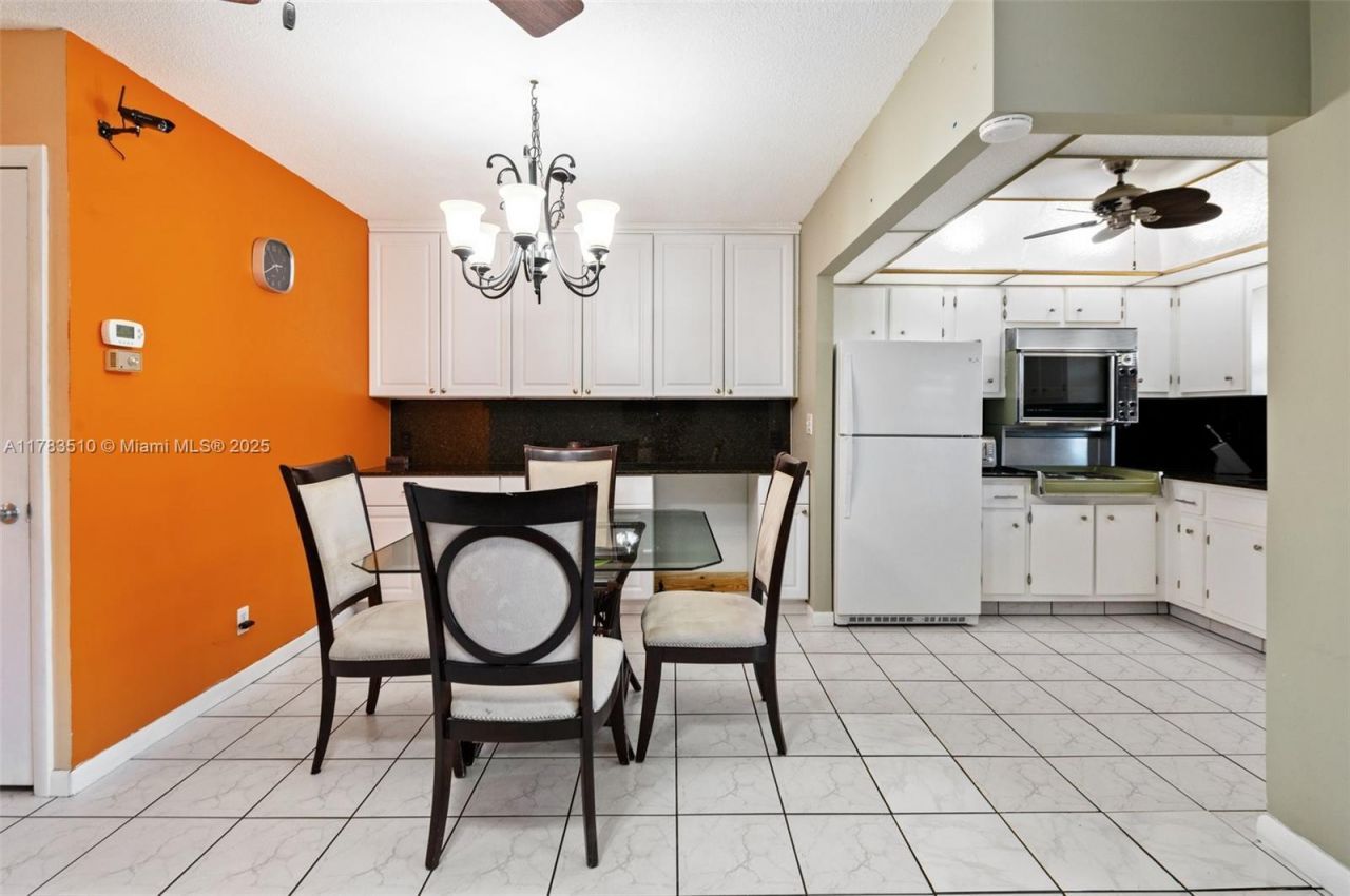 5300 Washington St, Unit G323, Hollywood, FL 33021 Photo