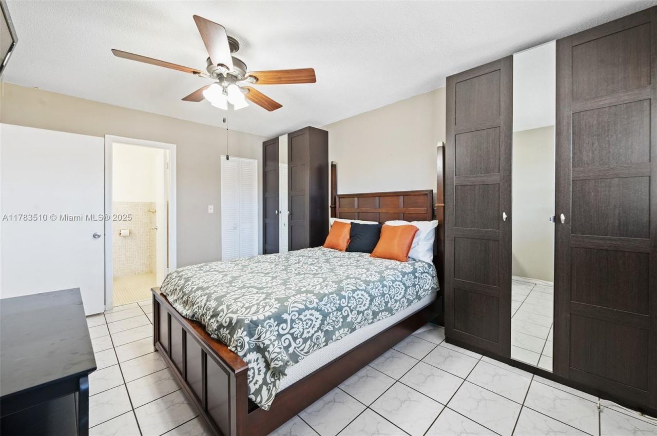 5300 Washington St, Unit G323, Hollywood, FL 33021 Photo