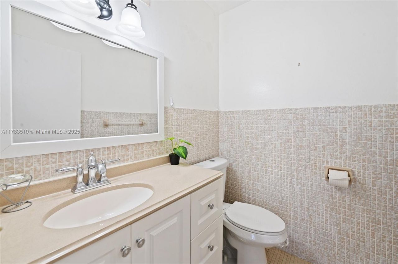 5300 Washington St, Unit G323, Hollywood, FL 33021 Photo