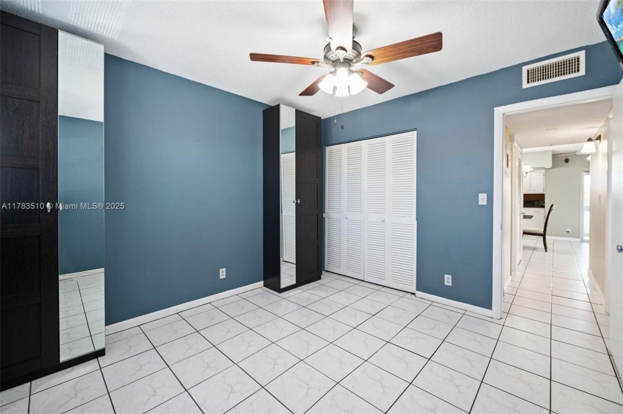 5300 Washington St, Unit G323, Hollywood, FL 33021 Photo