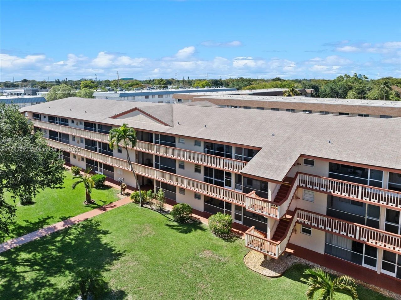 5300 Washington St, Unit G323, Hollywood, FL 33021 Photo