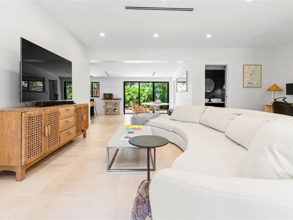 281 NE 48th Ter, Miami, FL 33137