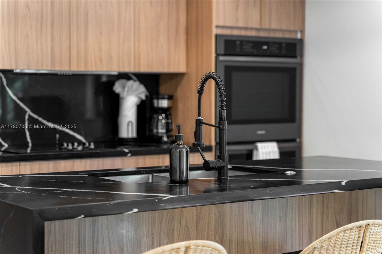 281 NE 48th Ter, Miami, FL 33137 Photo