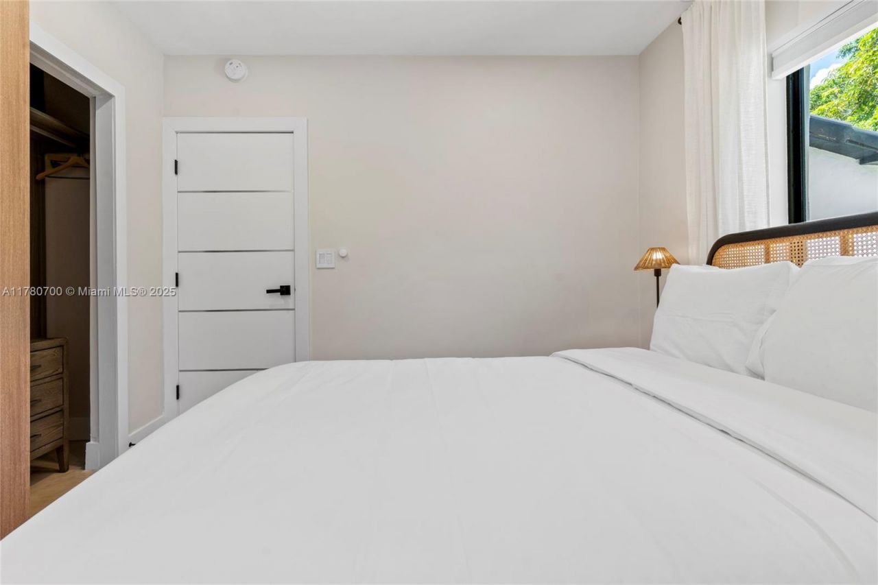 281 NE 48th Ter, Miami, FL 33137 Photo