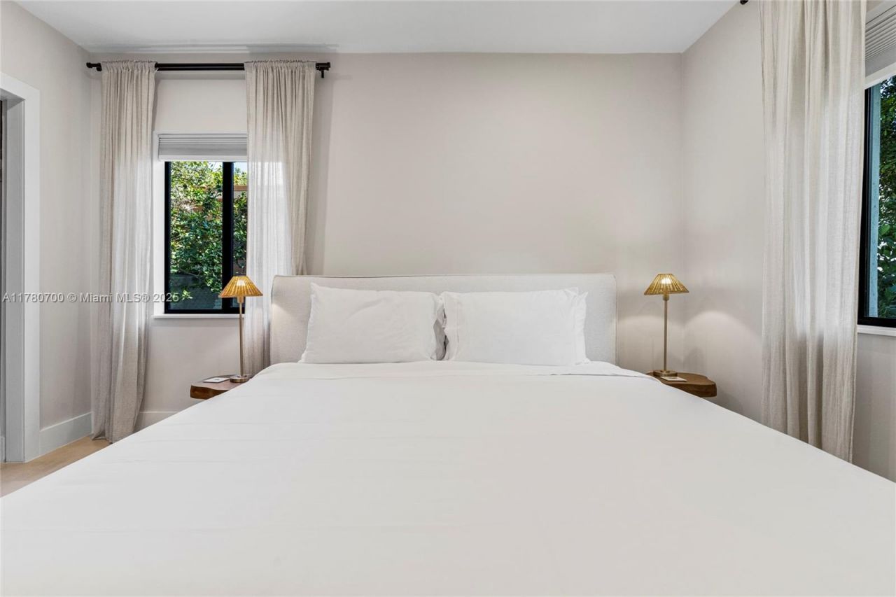 281 NE 48th Ter, Miami, FL 33137 Photo