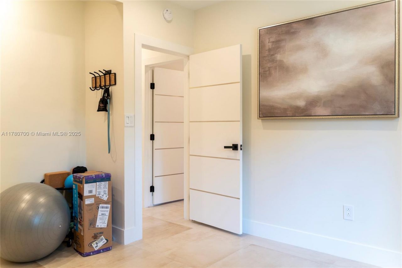 281 NE 48th Ter, Miami, FL 33137 Photo