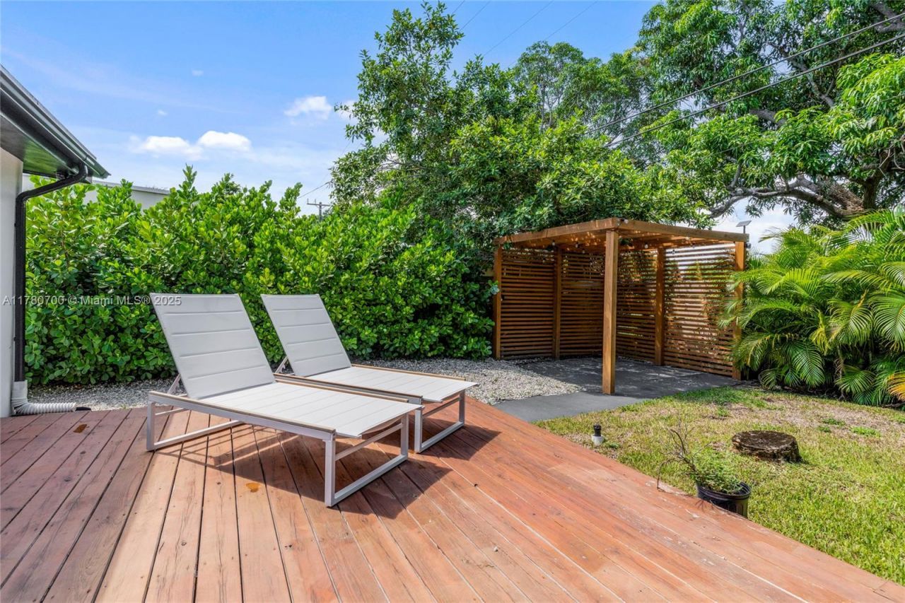 281 NE 48th Ter, Miami, FL 33137 Photo