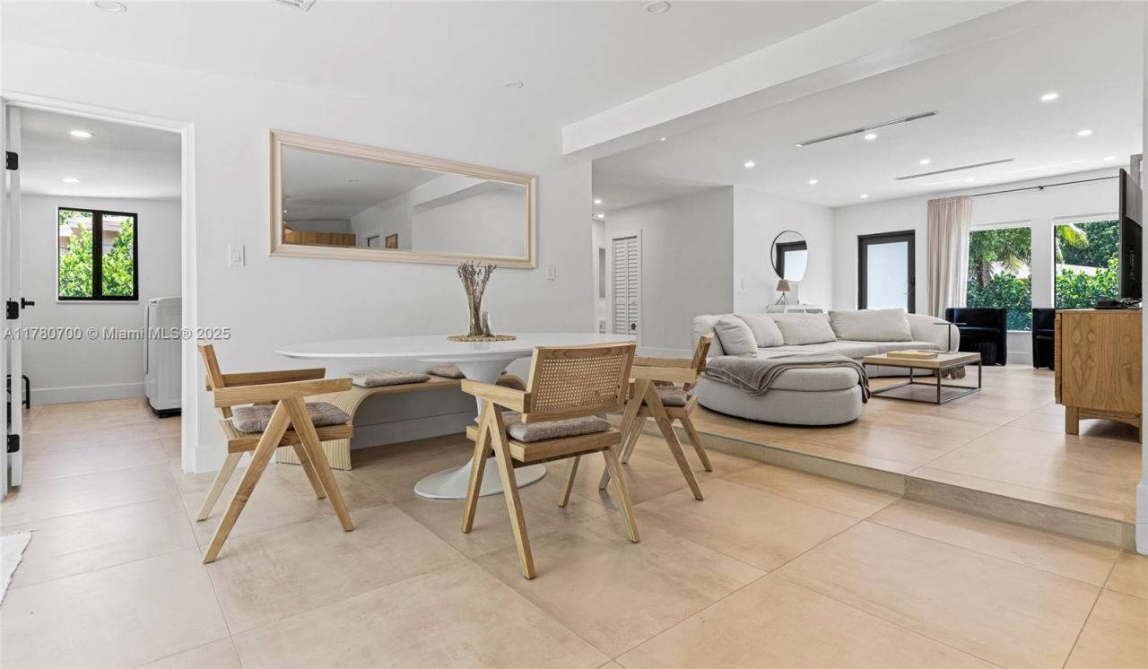 281 NE 48th Ter, Miami, FL 33137 Photo