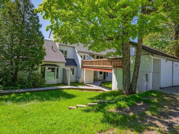 42 Lower Phase Road, Unit 7, Warren, VT 05673