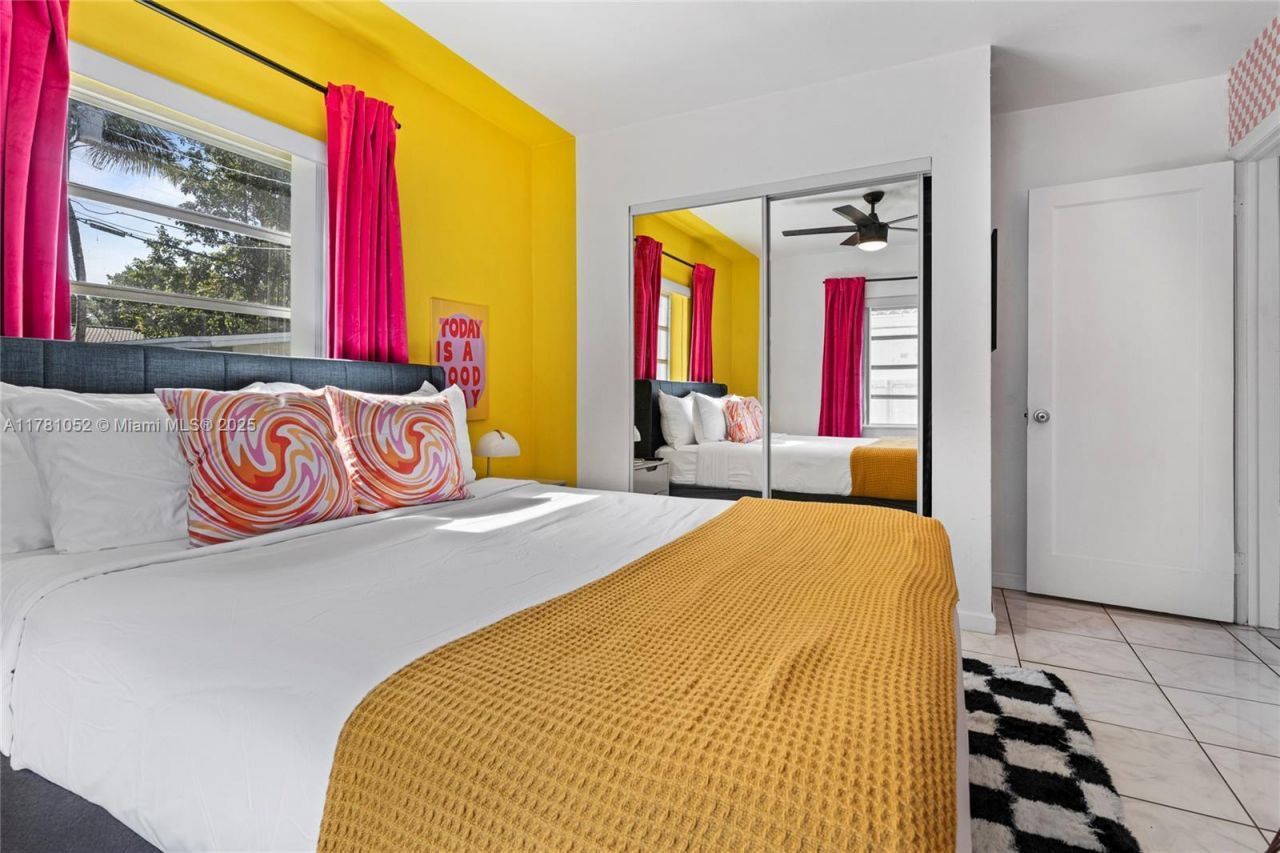 260 NE 45th St, Miami, FL 33137 Photo