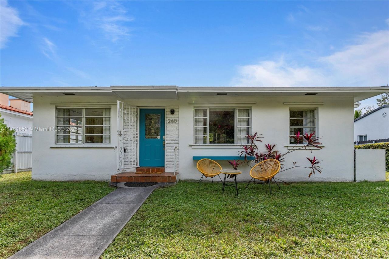 260 NE 45th St, Miami, FL 33137 Photo