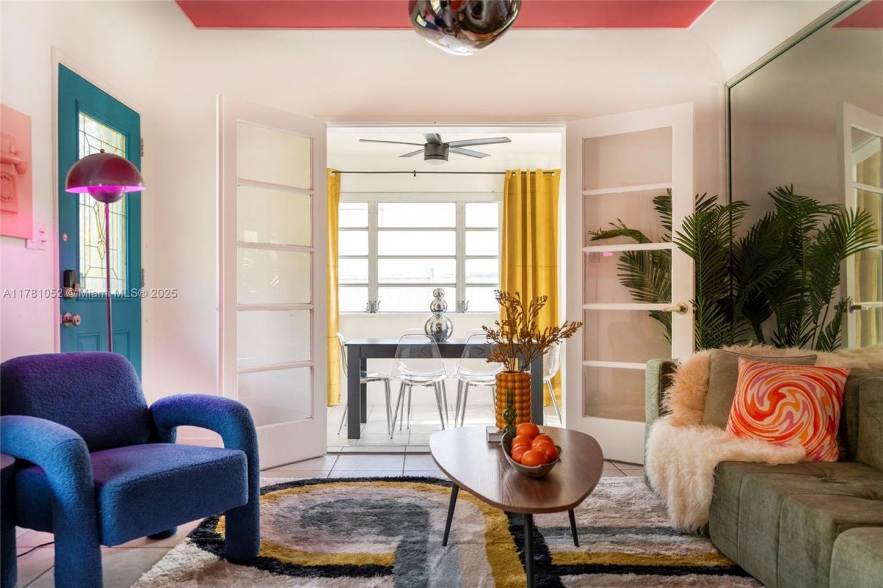 260 NE 45th St, Miami, FL 33137 Photo