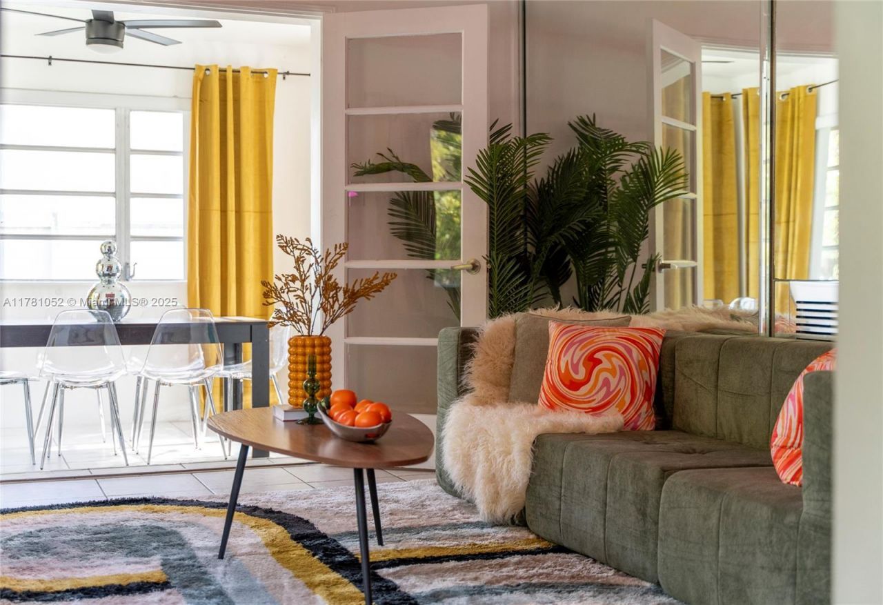 260 NE 45th St, Miami, FL 33137 Photo