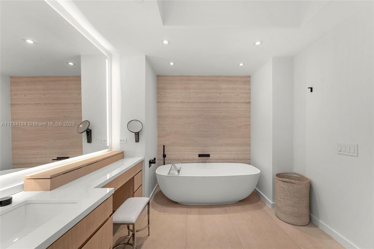 7600 Fisher Island Dr, Unit 7654, Miami Beach, FL 33109 Photo