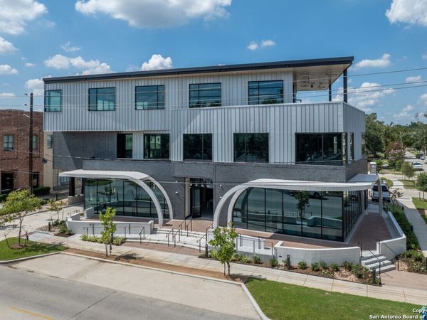 1023 Studewood, Houston, TX 77008