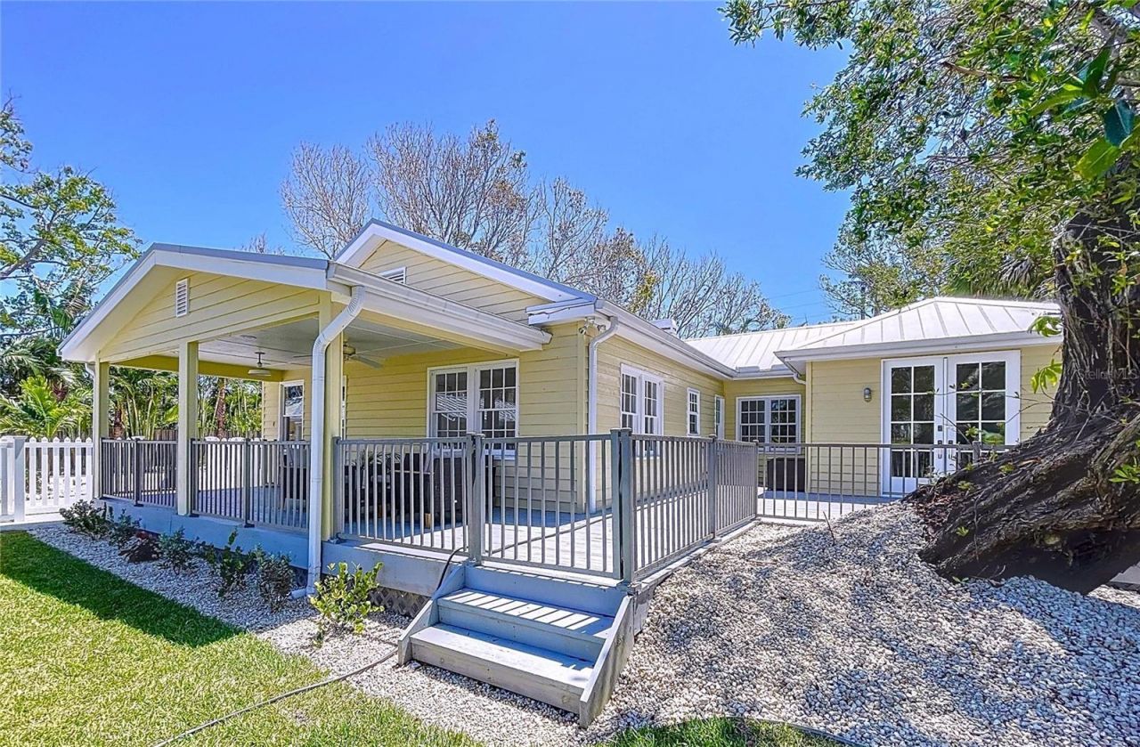 763 Siesta Drive, Sarasota, FL 34242 Photo