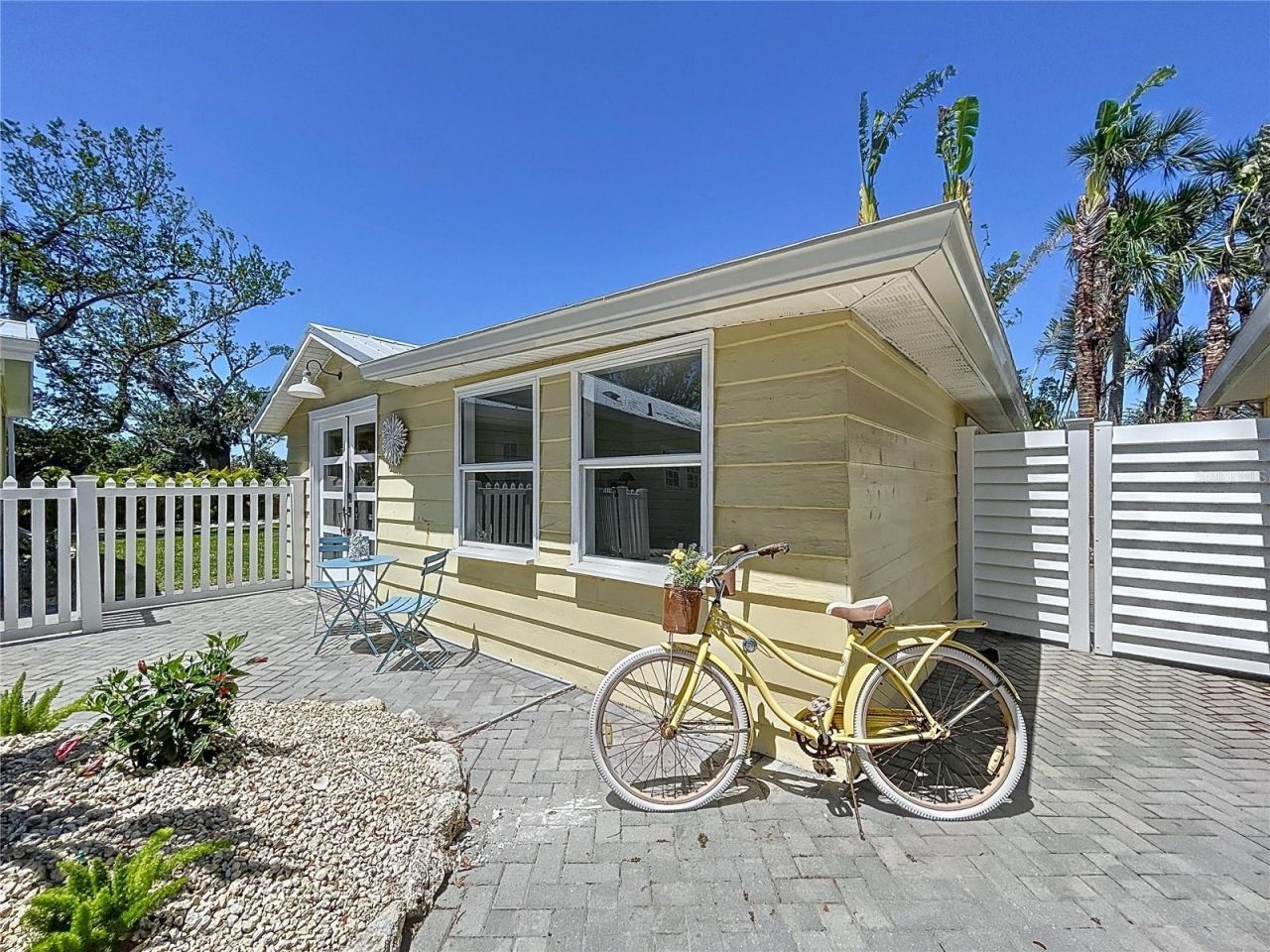 763 Siesta Drive, Sarasota, FL 34242 Photo