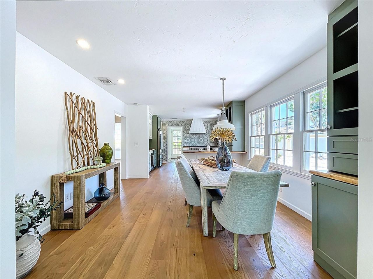 763 Siesta Drive, Sarasota, FL 34242 Photo