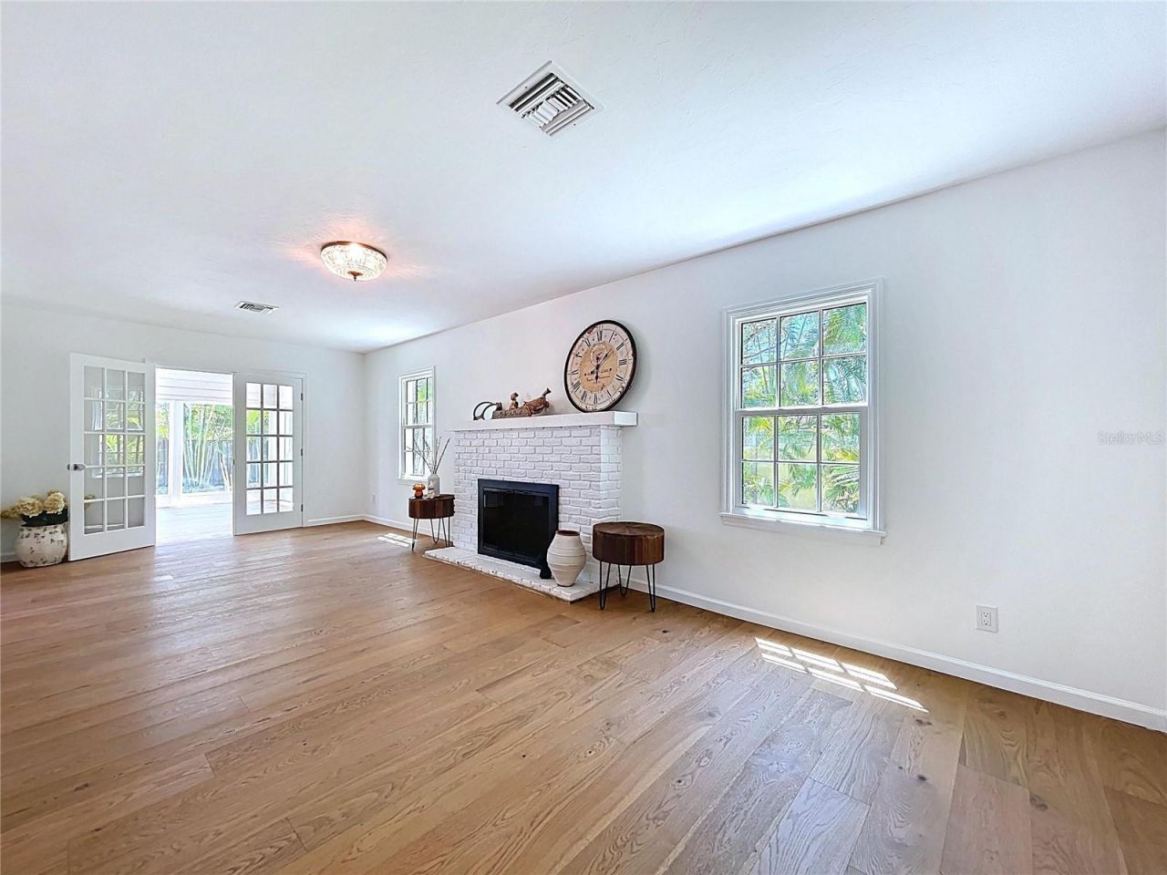 763 Siesta Drive, Sarasota, FL 34242 Photo