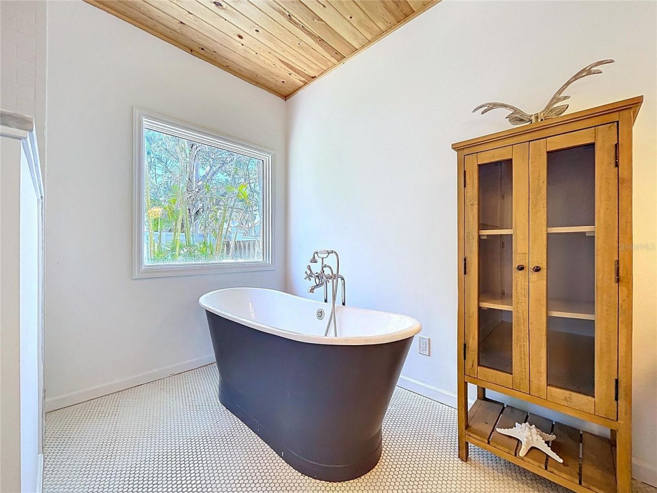 763 Siesta Drive, Sarasota, FL 34242 Photo