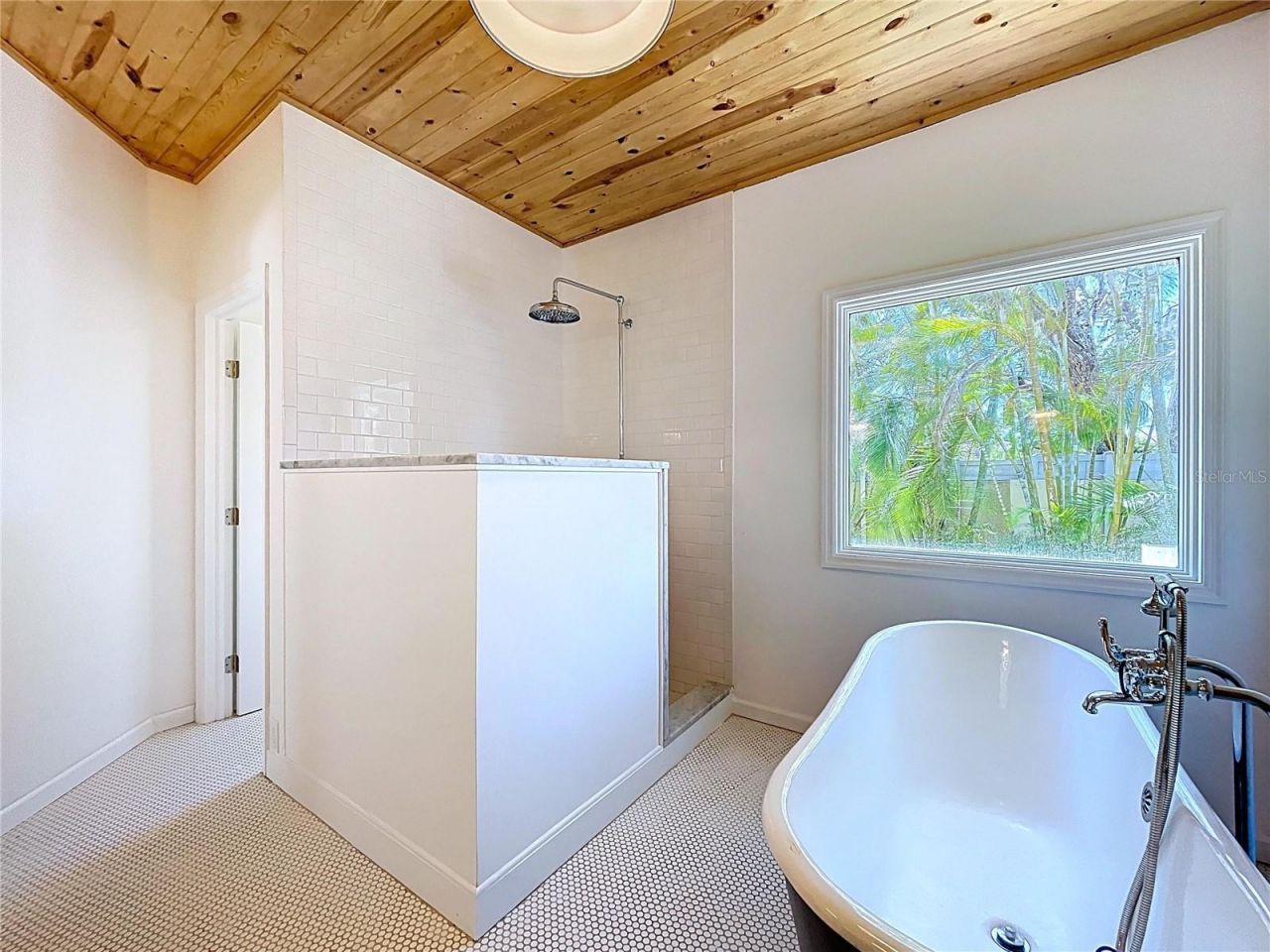 763 Siesta Drive, Sarasota, FL 34242 Photo