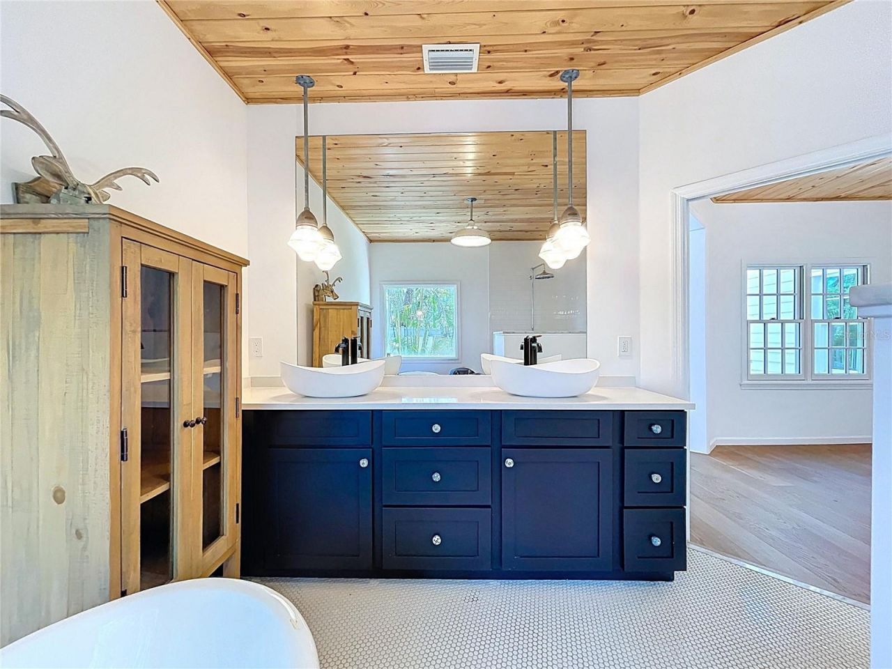 763 Siesta Drive, Sarasota, FL 34242 Photo