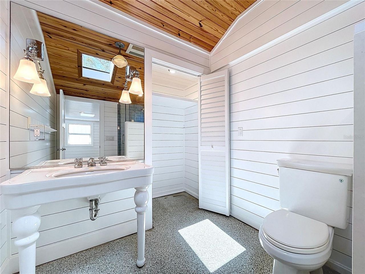 763 Siesta Drive, Sarasota, FL 34242 Photo